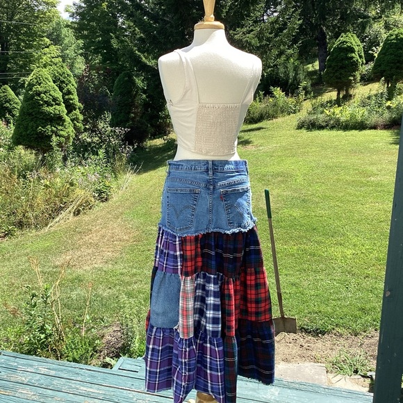 Boho tiered plaid flannel patchwork attached to Levi jean upcycled maxi skirt M - Picture 5 of 14